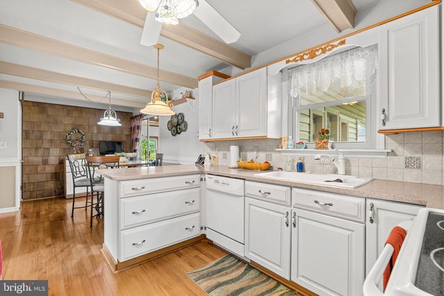7984 MACKINTOSH DL, Glen Burnie, MD 21061