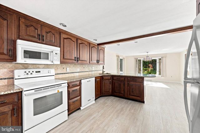 320 RICHARDSON RD, Lansdale, PA 19446