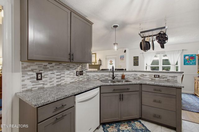 6504 Ridge Run Drive, Knoxville, TN 37921