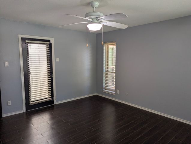 1816 Crooked Lane, Fort Worth, TX 76112
