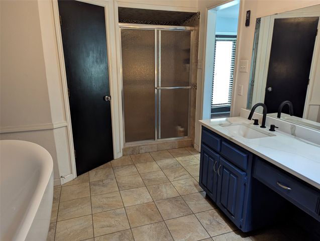 1816 Crooked Lane, Fort Worth, TX 76112