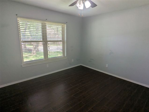1816 Crooked Lane, Fort Worth, TX 76112