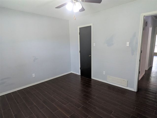 1816 Crooked Lane, Fort Worth, TX 76112