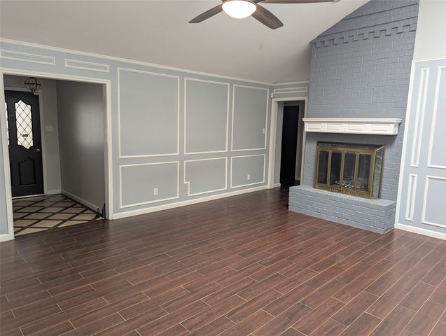 1816 Crooked Lane, Fort Worth, TX 76112