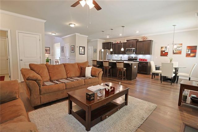 20 Hawthorn Lane, Covington, GA 30014