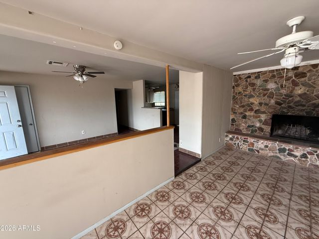 1625 W BERYL Avenue, Phoenix, AZ 85021