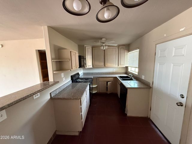1625 W BERYL Avenue, Phoenix, AZ 85021