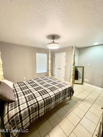 6816 Natchez Road, Biloxi, MS 39532