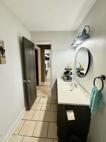 6816 Natchez Road, Biloxi, MS 39532