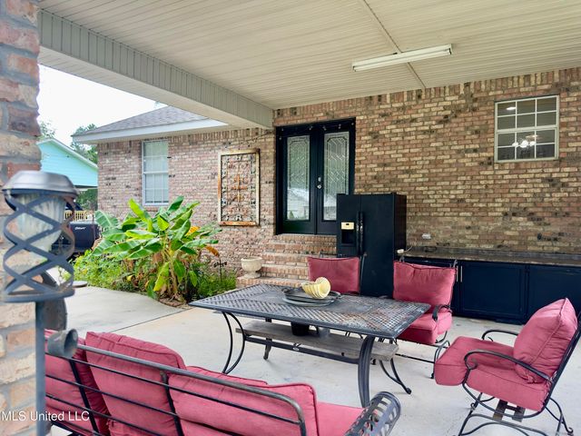 6816 Natchez Road, Biloxi, MS 39532
