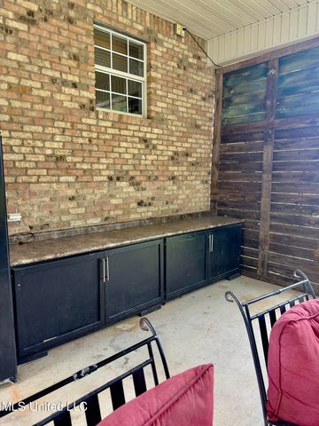 6816 Natchez Road, Biloxi, MS 39532
