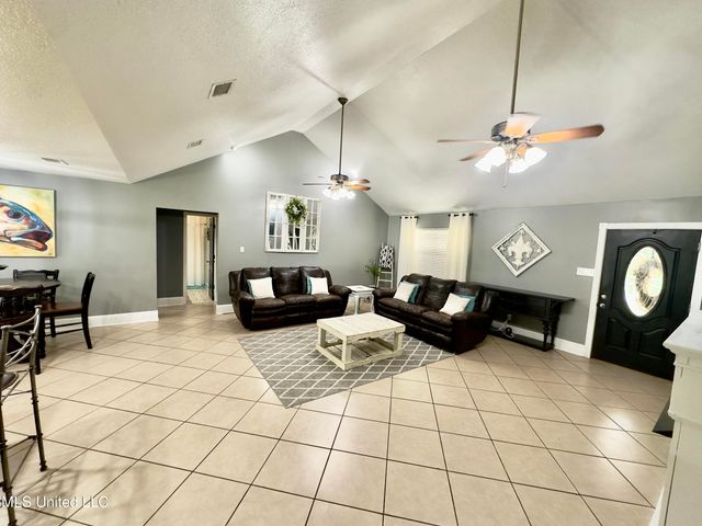 6816 Natchez Road, Biloxi, MS 39532