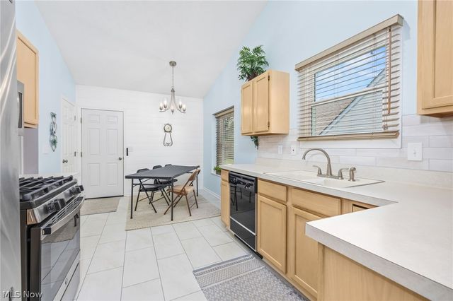 4247 Taylor Court, Brunswick, OH 44212