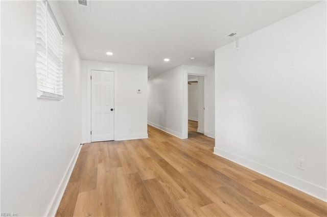 26 Bernard AVE, Hampton, VA 23669