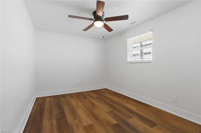 26 Bernard AVE, Hampton, VA 23669