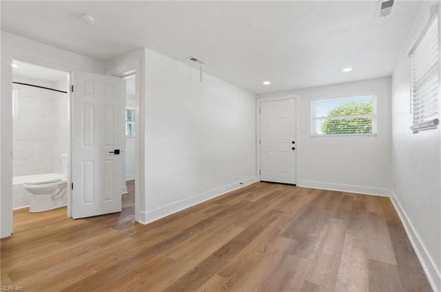 26 Bernard AVE, Hampton, VA 23669