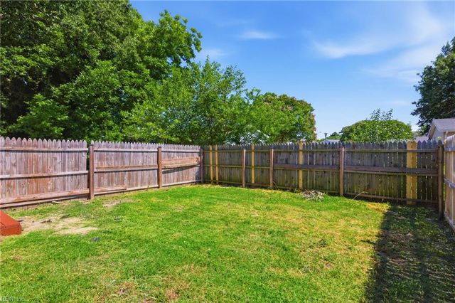 26 Bernard AVE, Hampton, VA 23669
