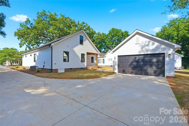 356 Main Street, Mcadenville, NC 28101