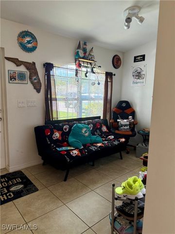 519/521 SE 6th TER, Cape Coral, FL 33990