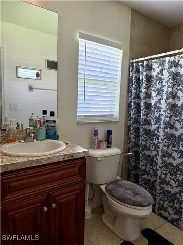 519/521 SE 6th TER, Cape Coral, FL 33990