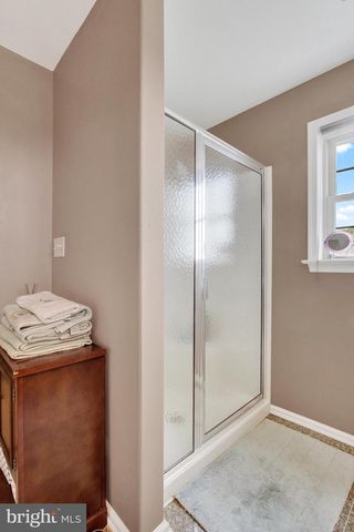 891 SOLARLIGHT DR, York, PA 17402