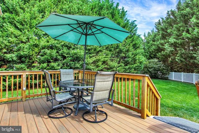 891 SOLARLIGHT DR, York, PA 17402