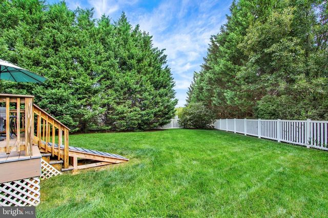 891 SOLARLIGHT DR, York, PA 17402