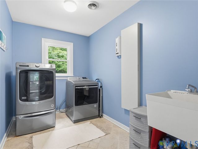 14240 Kenmont Dr, Midlothian, VA 23113