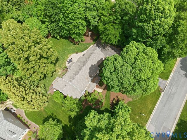 14240 Kenmont Dr, Midlothian, VA 23113