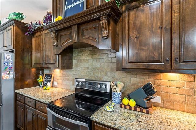 4412 NE 94th Court, Kansas City, MO 64156