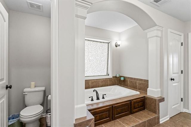 4412 NE 94th Court, Kansas City, MO 64156