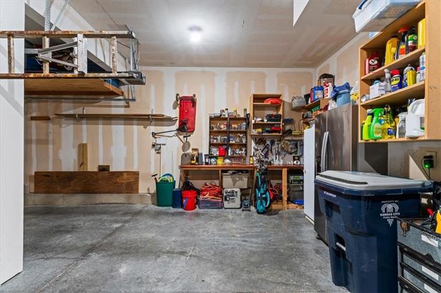 4412 NE 94th Court, Kansas City, MO 64156