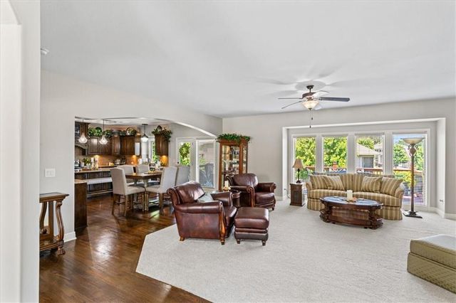 4412 NE 94th Court, Kansas City, MO 64156