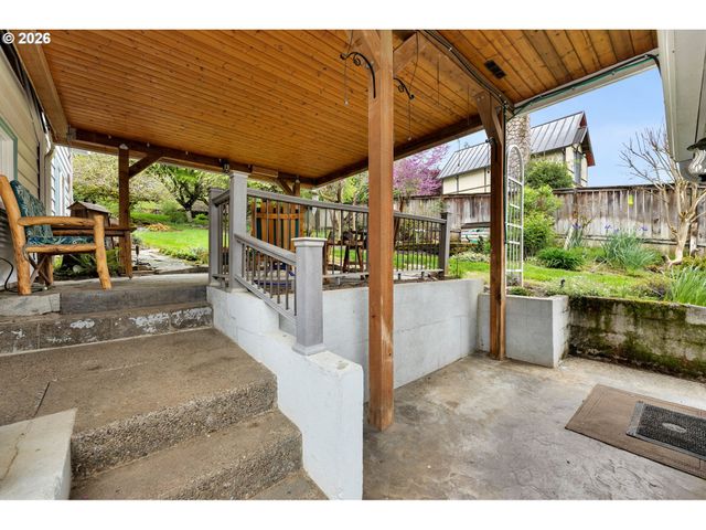 373 N SHEPHERD Rd, Washougal, WA 98671