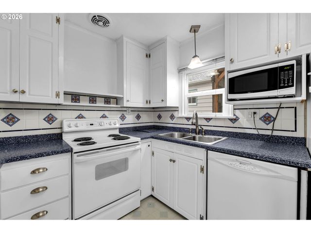 373 N SHEPHERD Rd, Washougal, WA 98671