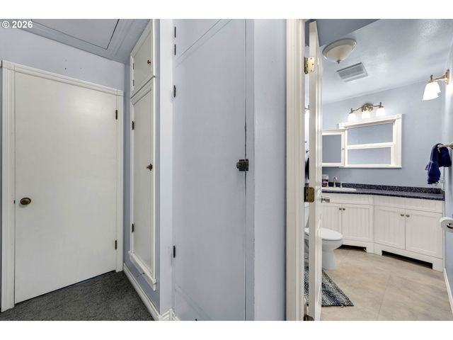 373 N SHEPHERD Rd, Washougal, WA 98671