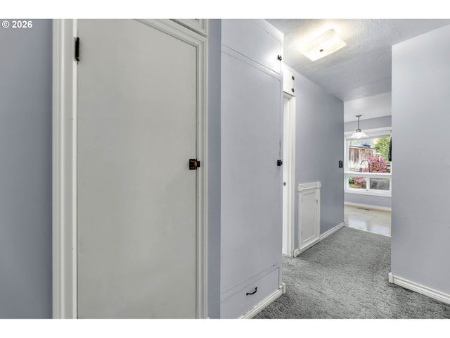 373 N SHEPHERD Rd, Washougal, WA 98671