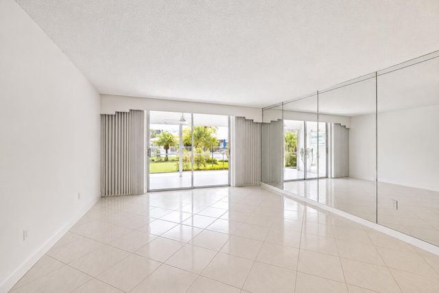 1025 SE 4th Avenue 101, Dania Beach, FL 33004