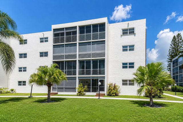 1025 SE 4th Avenue 101, Dania Beach, FL 33004