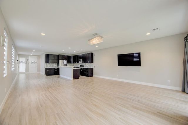 619 SW 17th St 619, Fort Lauderdale, FL 33315