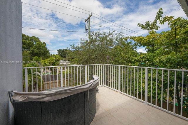 619 SW 17th St 619, Fort Lauderdale, FL 33315