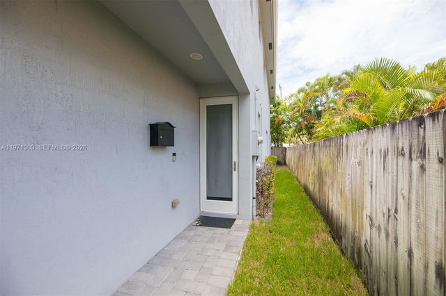 619 SW 17th St 619, Fort Lauderdale, FL 33315