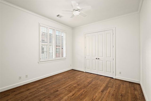 107 Wynden Trace Lane, Houston, TX 77056