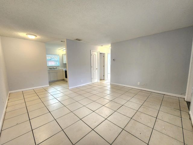 215 SW 1ST Court 1-2, Pompano Beach, FL 33060