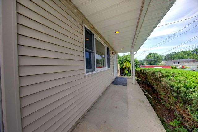 62 S 21st Street, Wyandanch, NY 11798