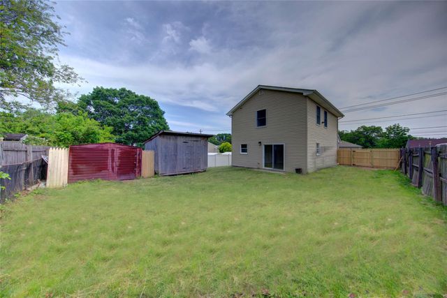 62 S 21st Street, Wyandanch, NY 11798