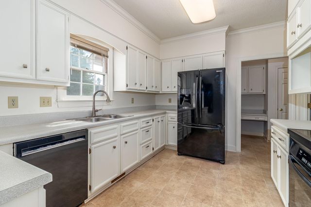 4212 Knollcrest Circle S, Martinez, GA 30907