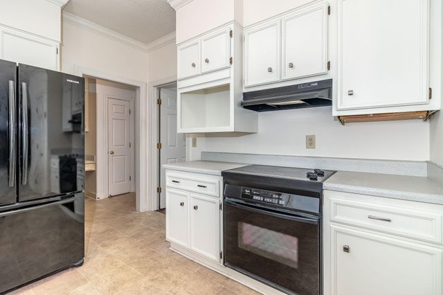 4212 Knollcrest Circle S, Martinez, GA 30907