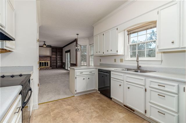 4212 Knollcrest Circle S, Martinez, GA 30907