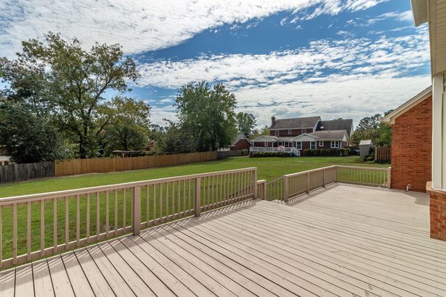 4212 Knollcrest Circle S, Martinez, GA 30907